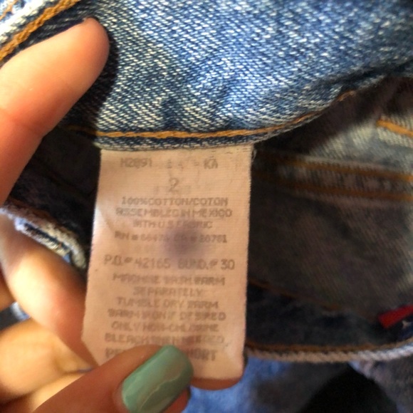 Tommy Hilfiger shorts - Picture 4 of 4